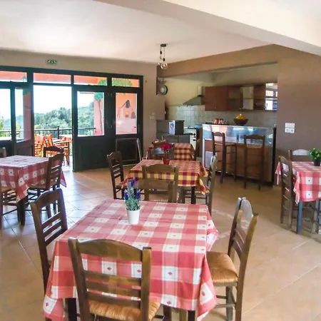 Filippion 2* Μαντζαβινάτα